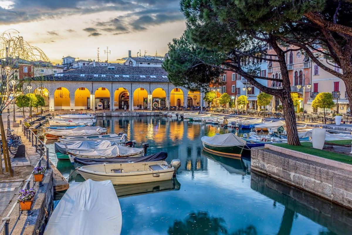 Appartamento Casa Vacanze Spiaggia D'Oro Ντεζεντσάνο ντελ Γκάρντα Εξωτερικό φωτογραφία