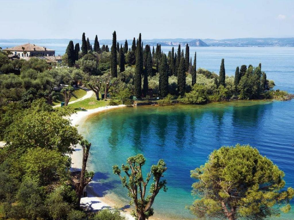 Appartamento Casa Vacanze Spiaggia D'Oro Ντεζεντσάνο ντελ Γκάρντα Εξωτερικό φωτογραφία